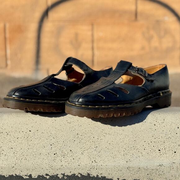 Vintage Made in England Dr. Martens Polley Mica Cut Out Mary Janes Size 7 - Picture 2 of 11